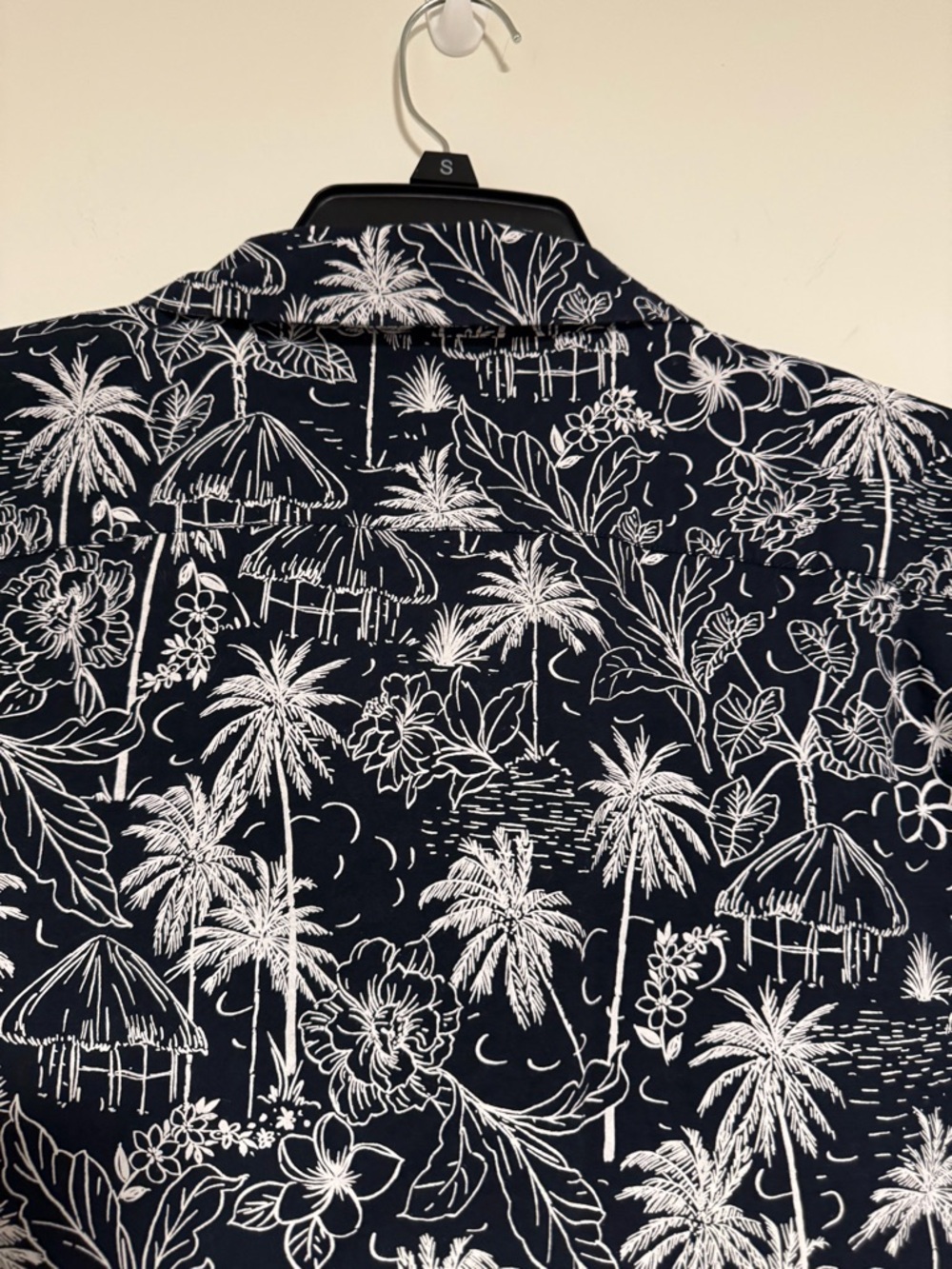 Banana Republic Factory Navy Short-Sleeve Tropical Print Button-Down - Picture 8 of 10